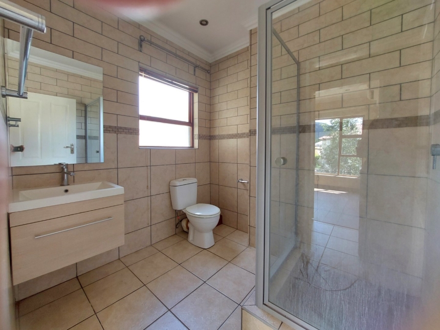 3 Bedroom Property for Sale in Gateway Manor North West